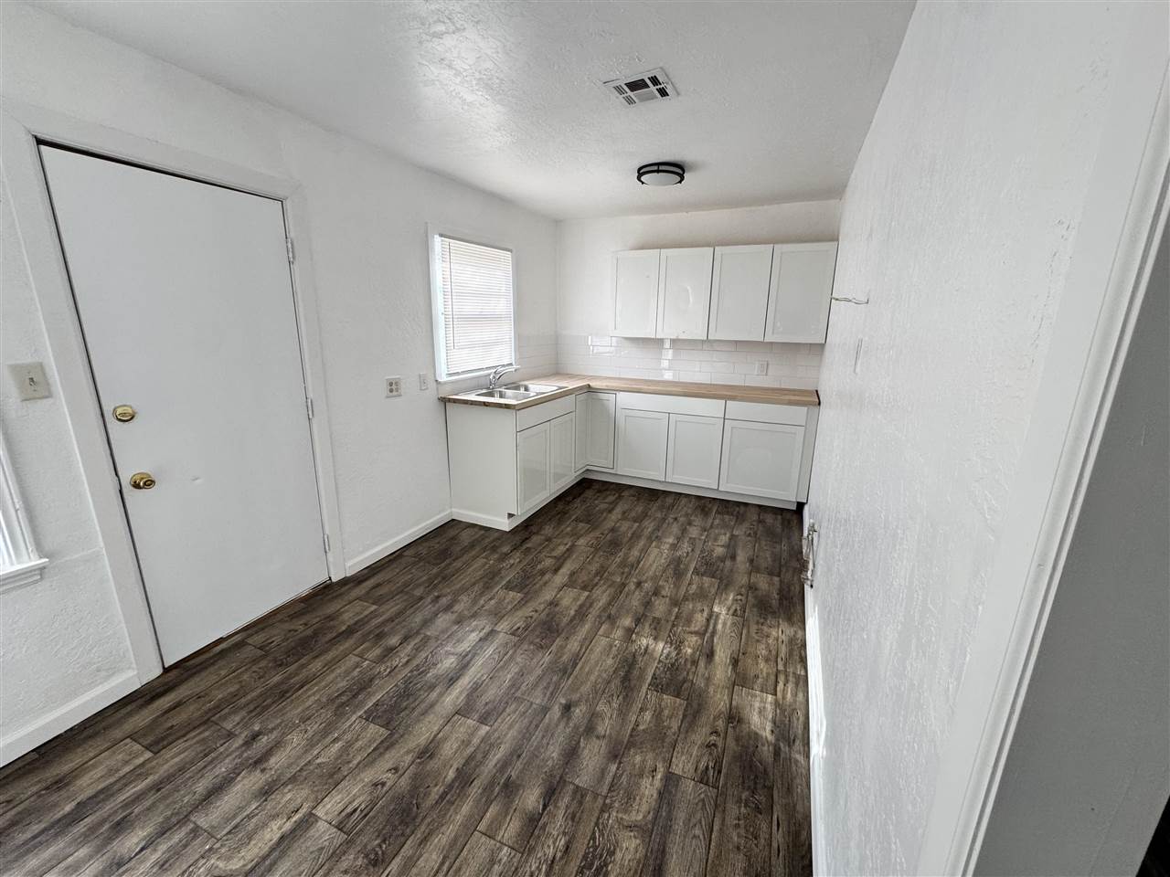1810 NW Lawton Avenue — photo
