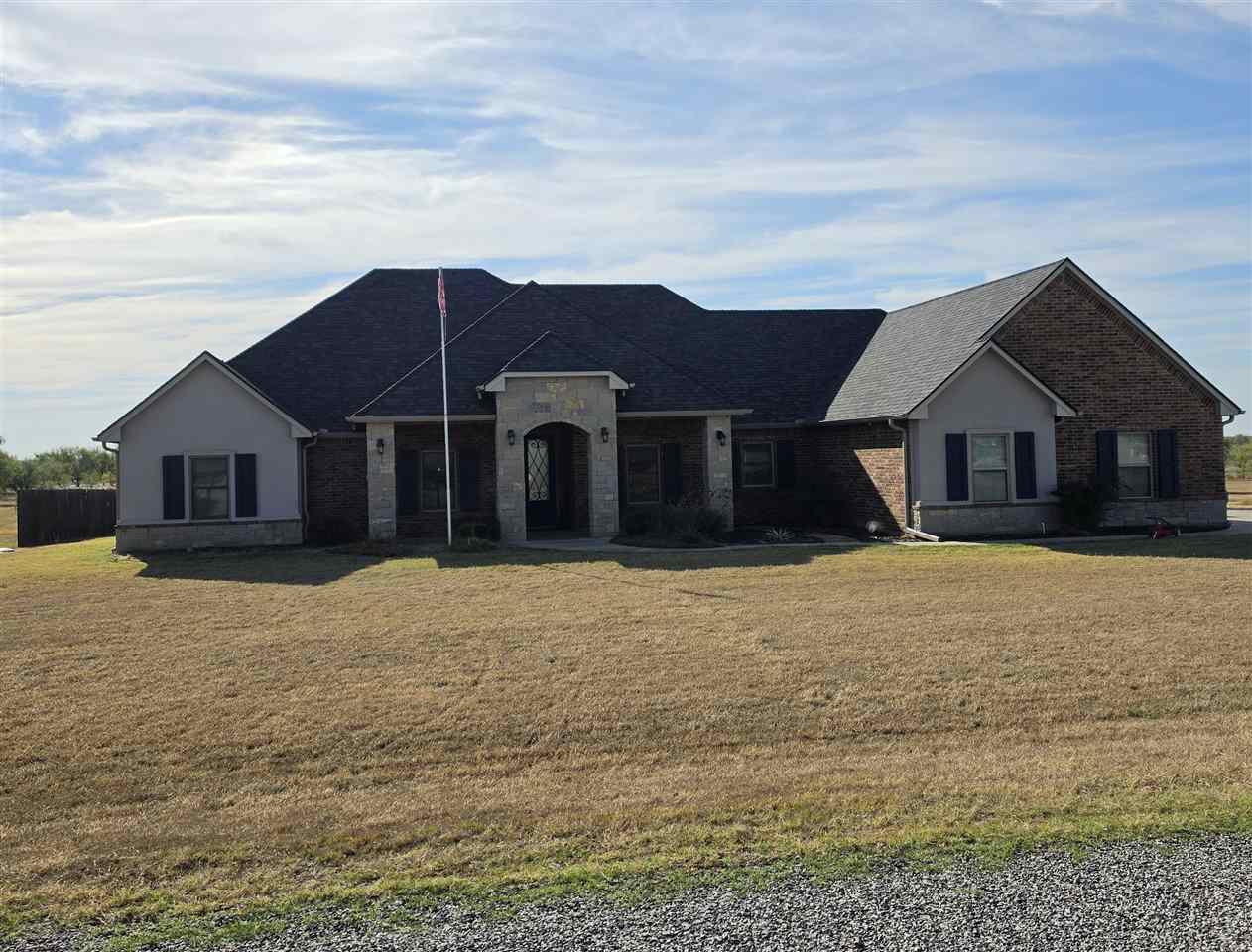 145 SW Elk Creek Loop — photo