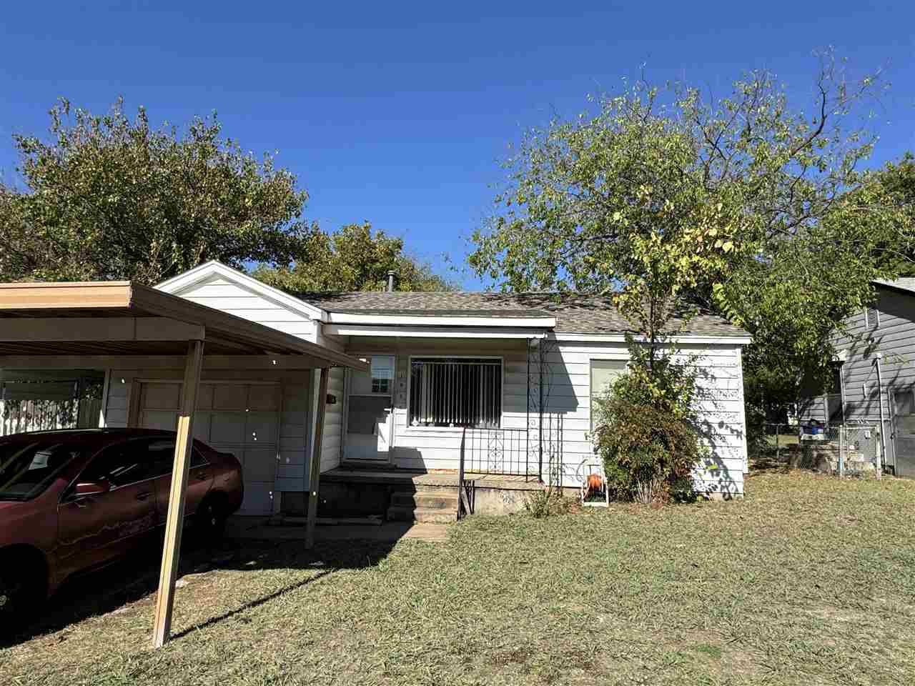 1911 NW Lindy — photo