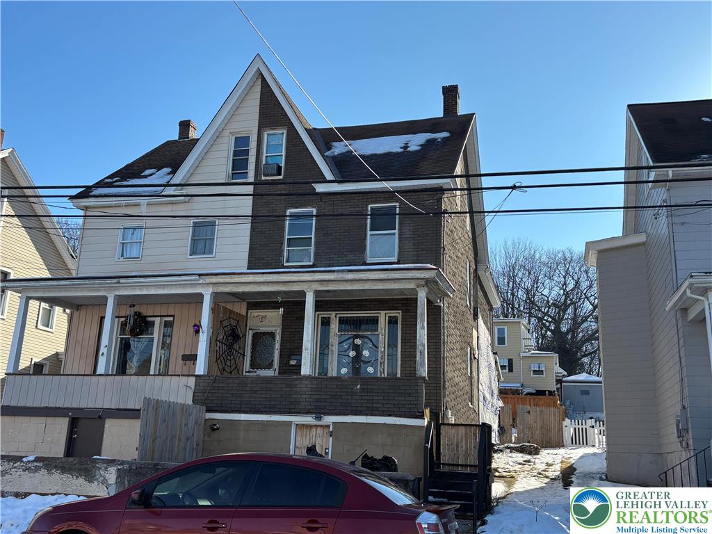 124 East High Street — photo
