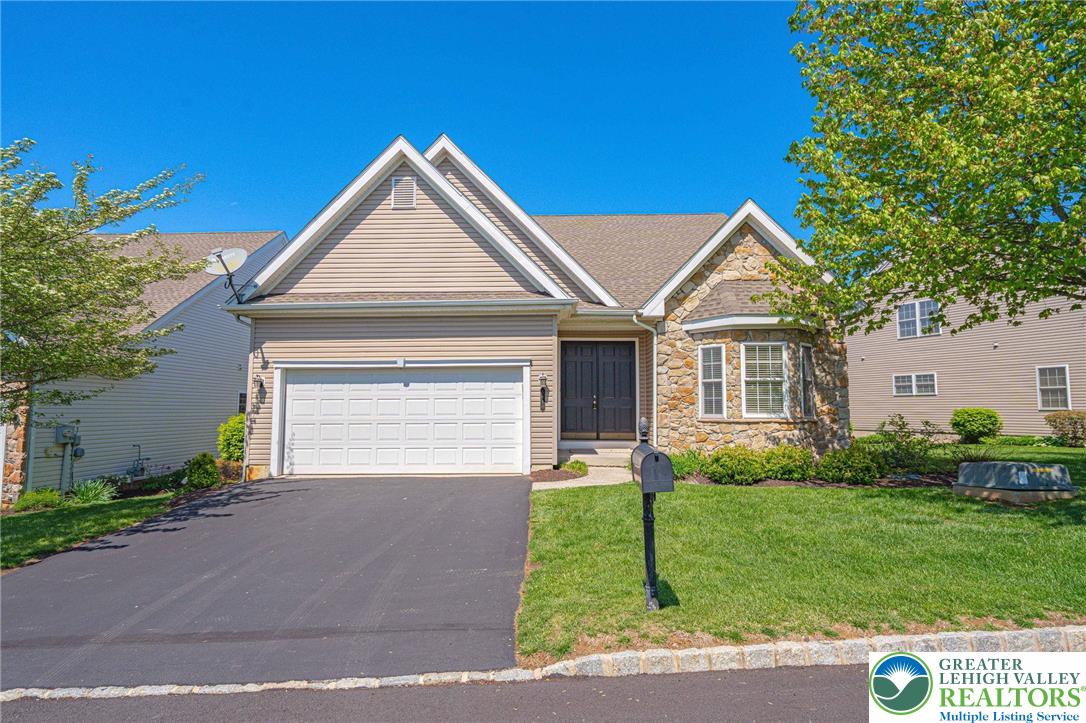 5010 Valley Stream Lane — photo