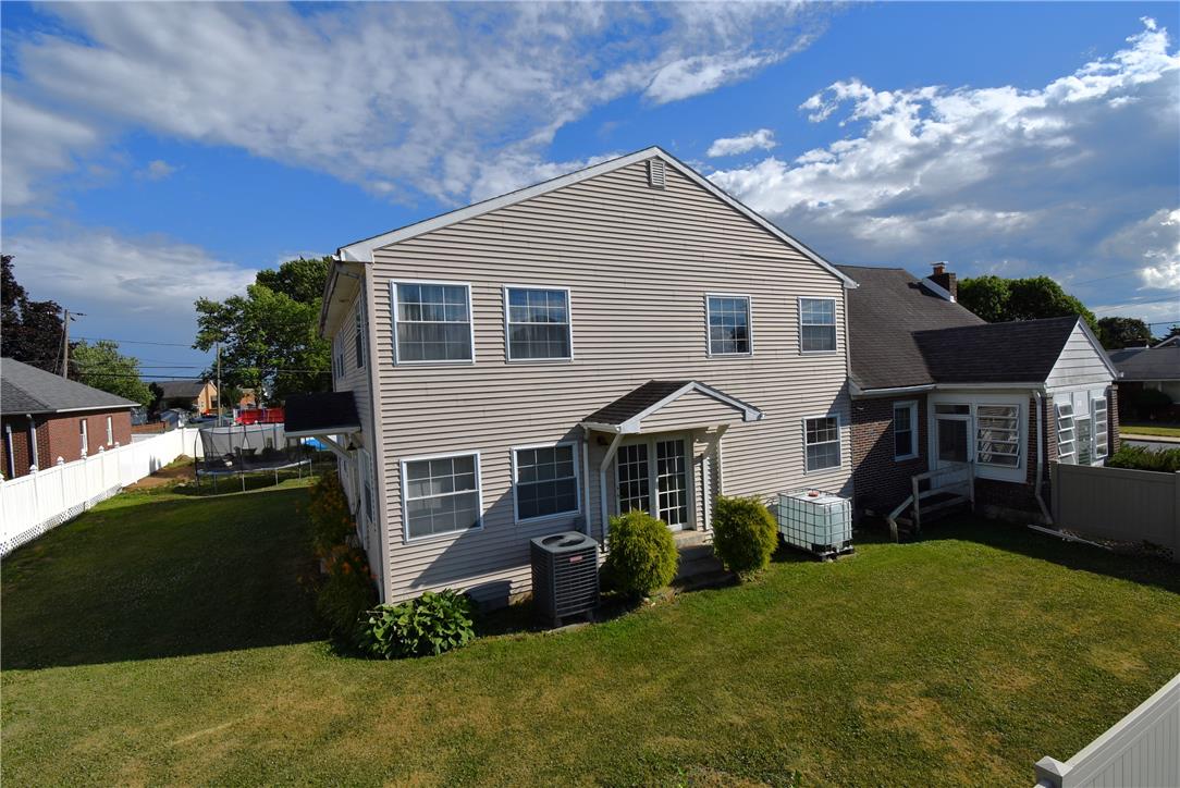 424 Grape Street — photo