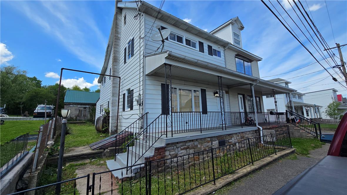 247 East North Street — photo
