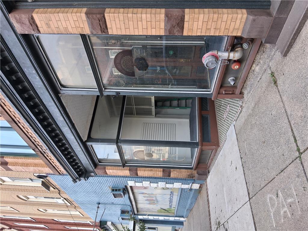 660 Main Street — photo