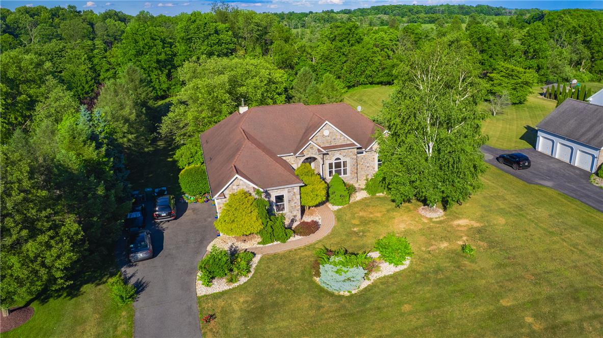 123 Chase Hollow Drive — photo