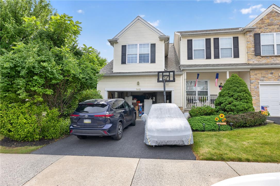 142 Willow Drive — photo