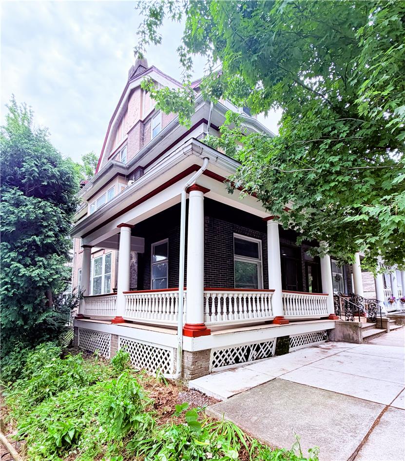 526 Seneca Street — photo