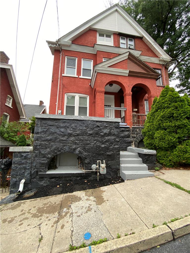 703 Dakotah Street — photo