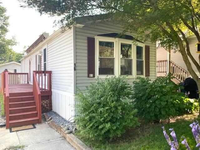 360 Delaware Drive 16 — photo