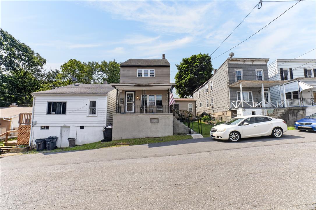 212 Walnut Street — photo