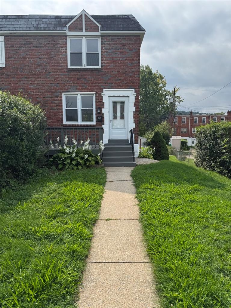 824 Benton Street — photo
