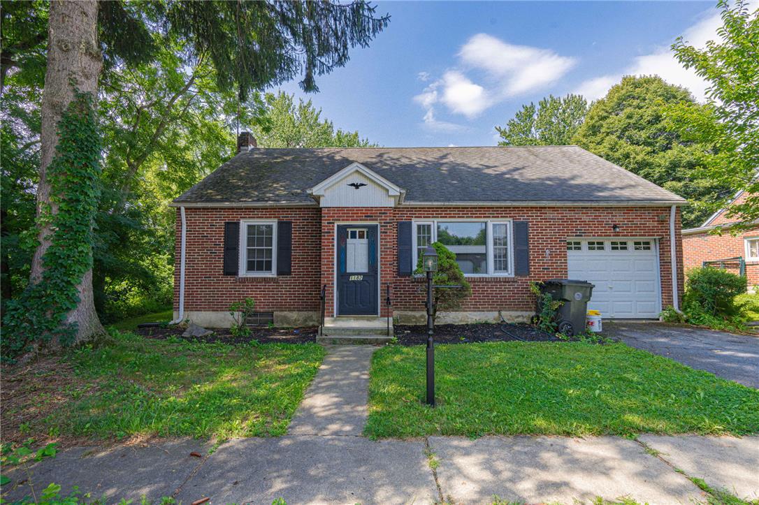 1182 Walter Street — photo
