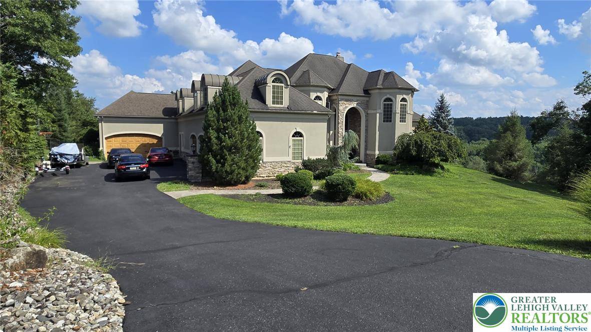 2707 Apple Valley Circle — photo