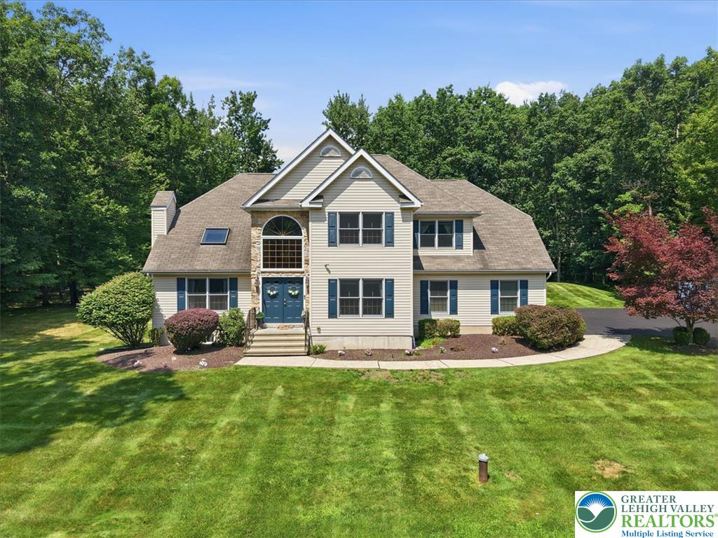 1220 Overlook Court — photo