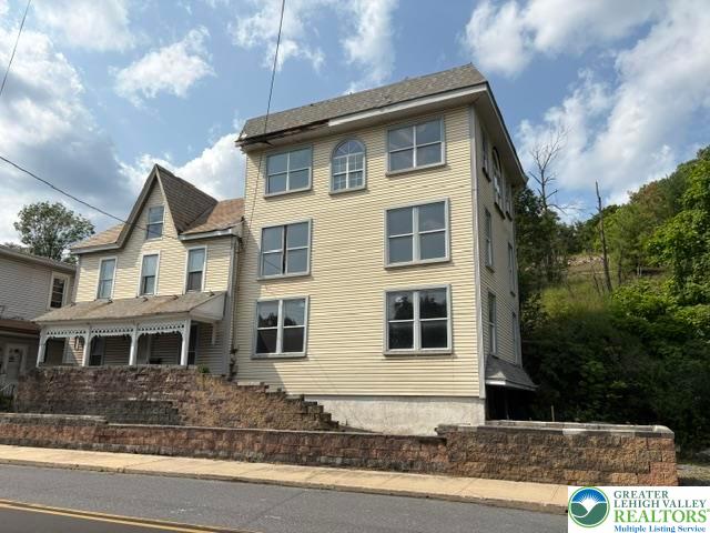 581 Mauch Chunk Road — photo