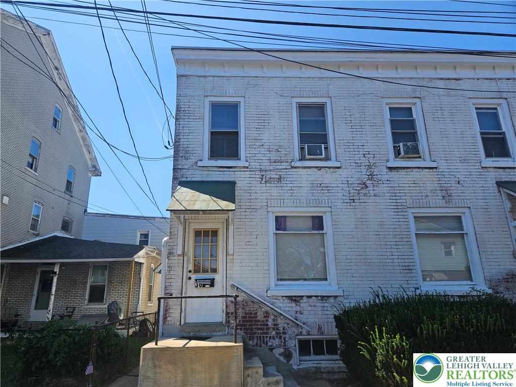 36 North 6th Street Apt 1 — photo