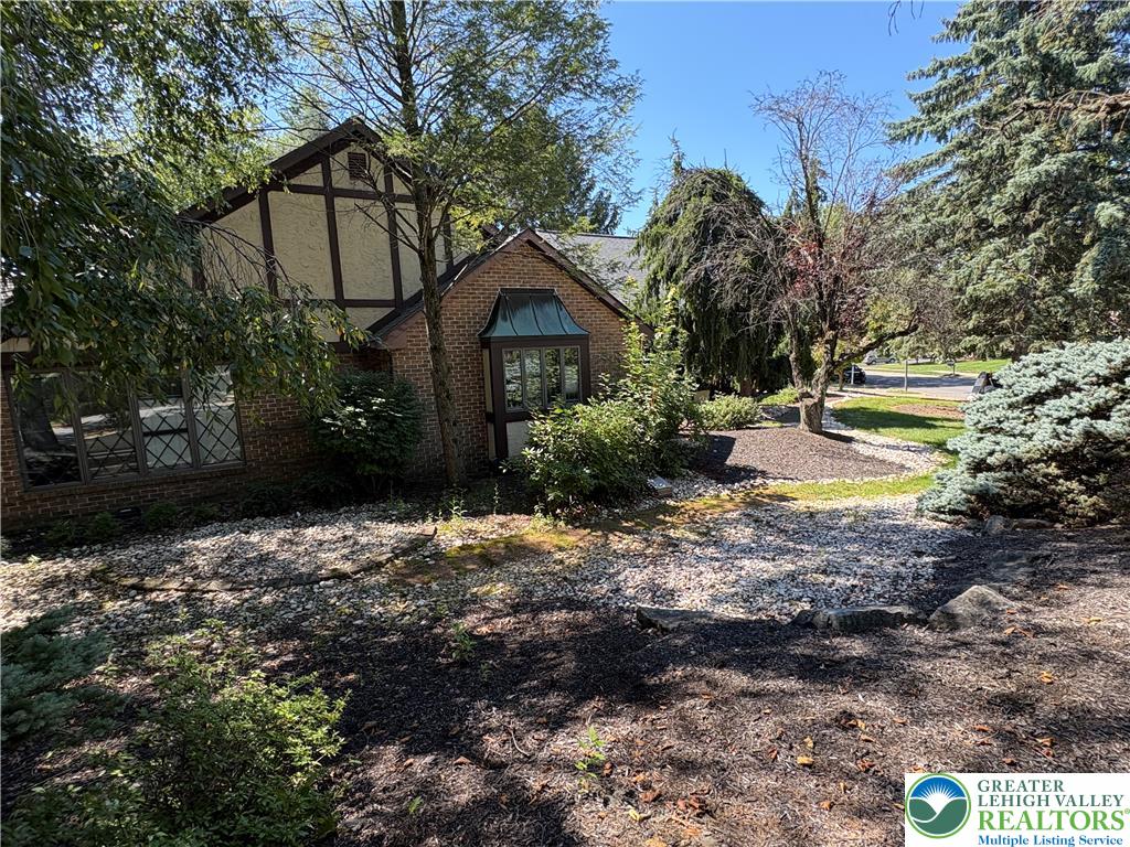 928 Barnsdale Road — photo