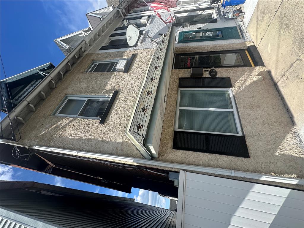 1167 Mechanic Street — photo