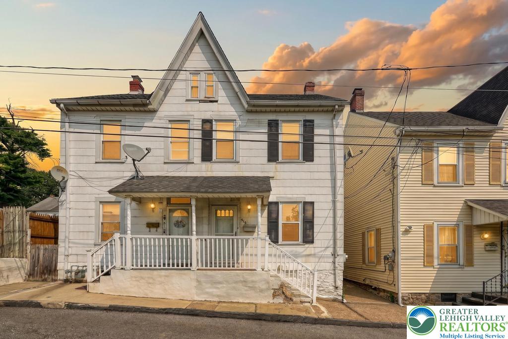 916 Geissinger Street — photo