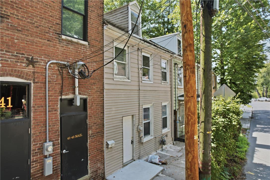 39 Delaware Drive — photo