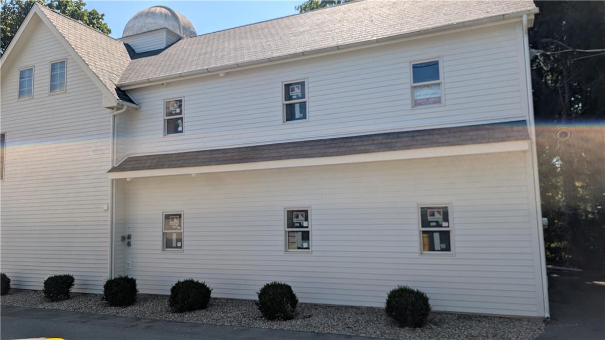 242 East Walnut Street 1 — photo