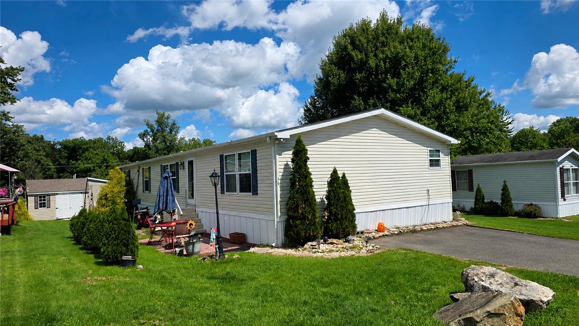 59 Mansfield Drive — photo