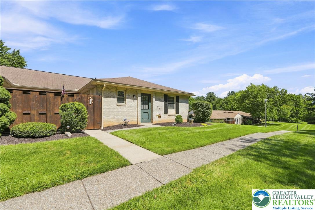 3032 Aronimink Place — photo