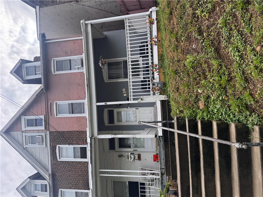 630 4th Street — photo