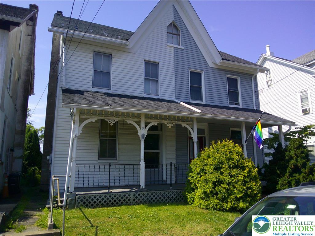 910 West Broad — photo