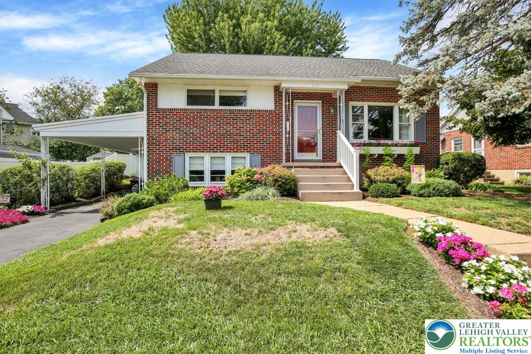 305 Marshall Drive — photo