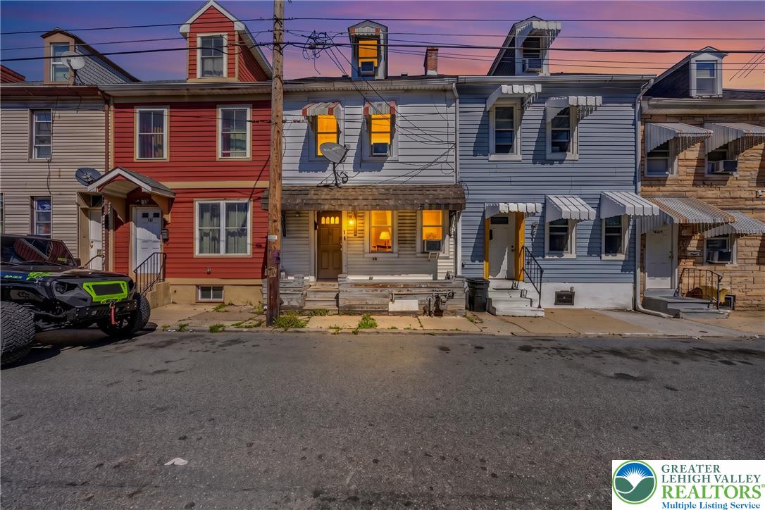 619 Lumber Street — photo