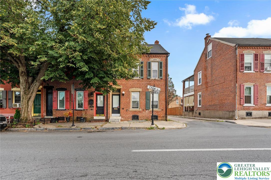 1022 West Chew Street — photo