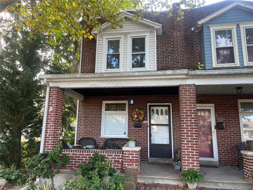 324 East Laurel Street — photo