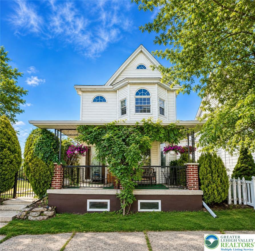306 East White Street — photo