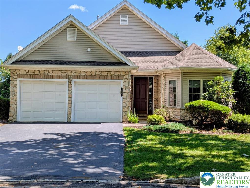 72 South Glenmoor Circle — photo