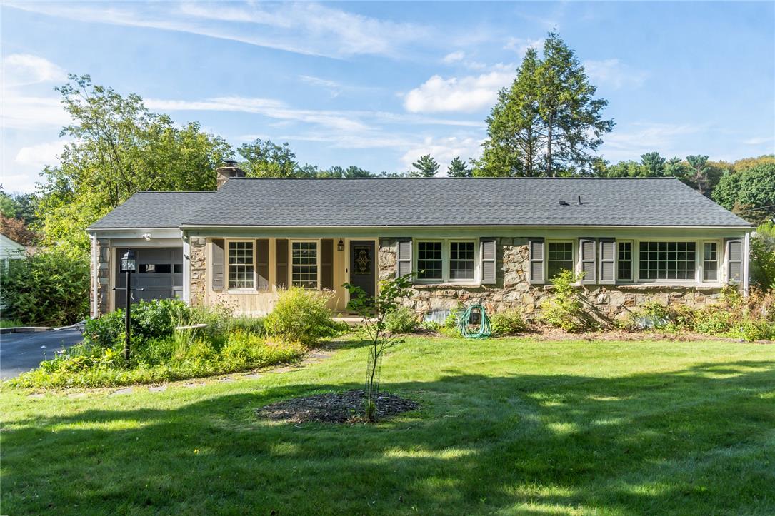 205 Bridle Path Road — photo