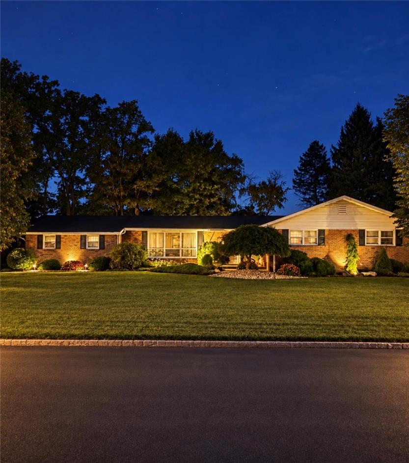 2826 Hillcrest Drive East — photo