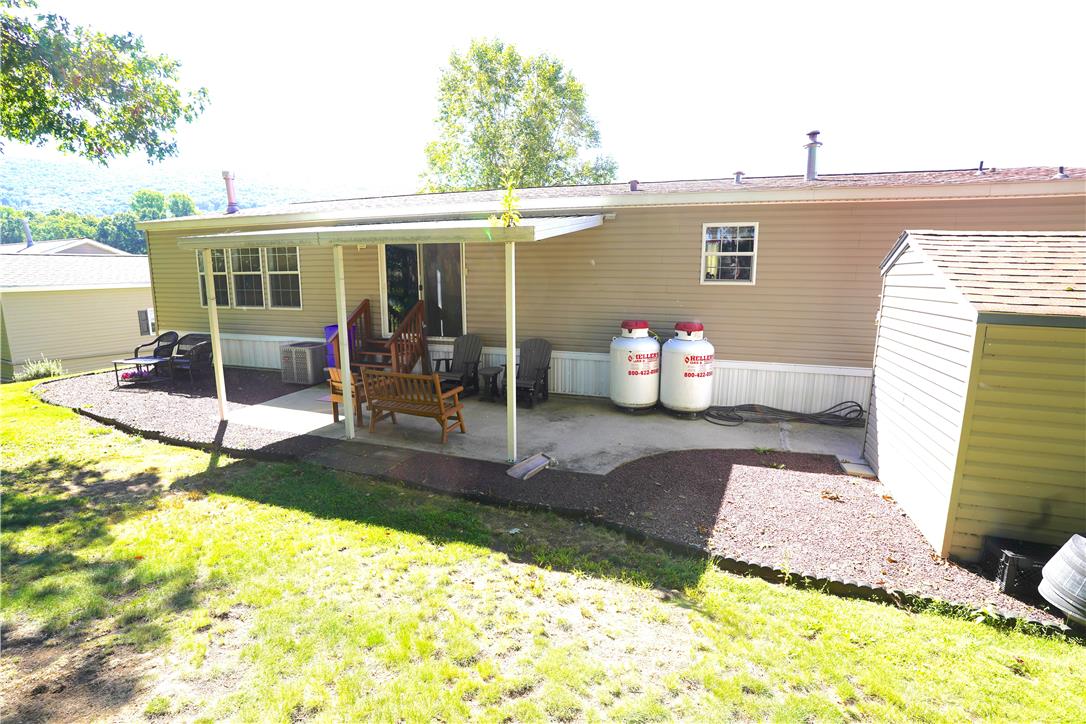 184 Ashley Lane — photo