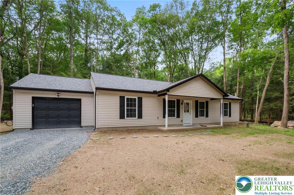 16 Ricks Road — photo