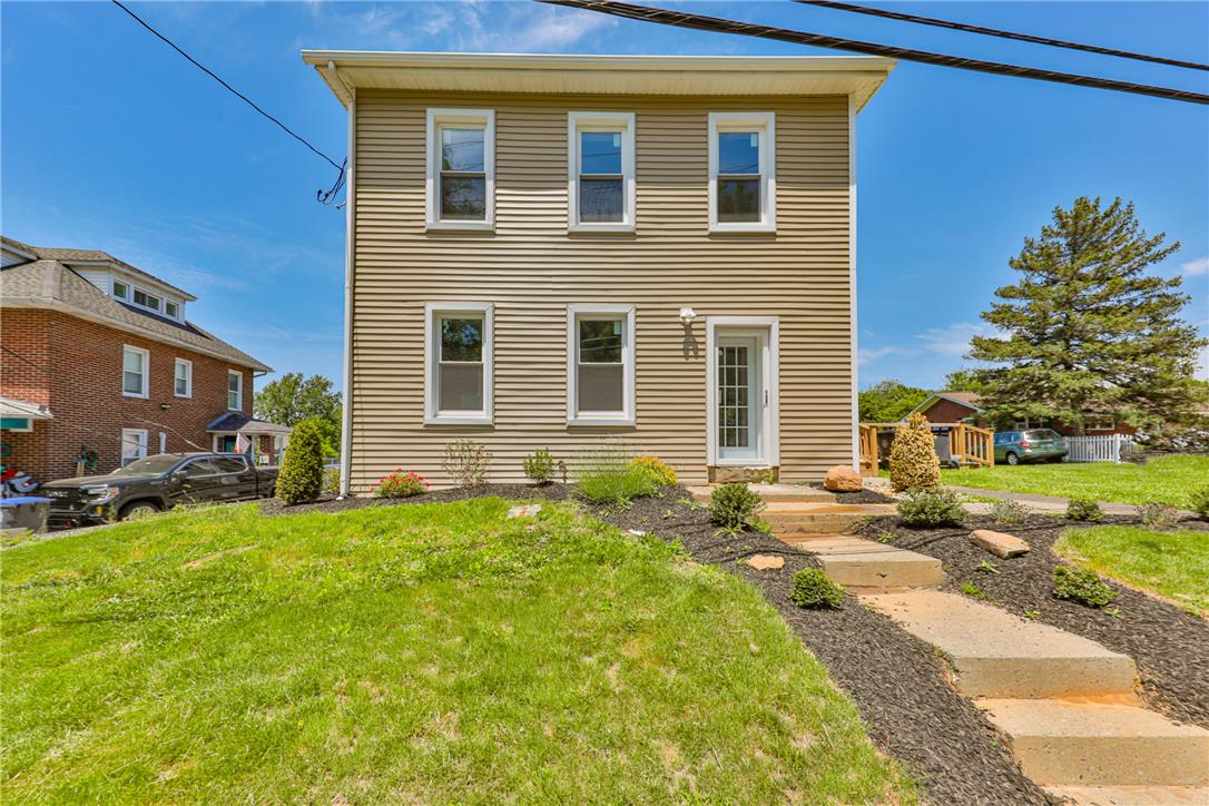 1113 East Emmaus Avenue — photo