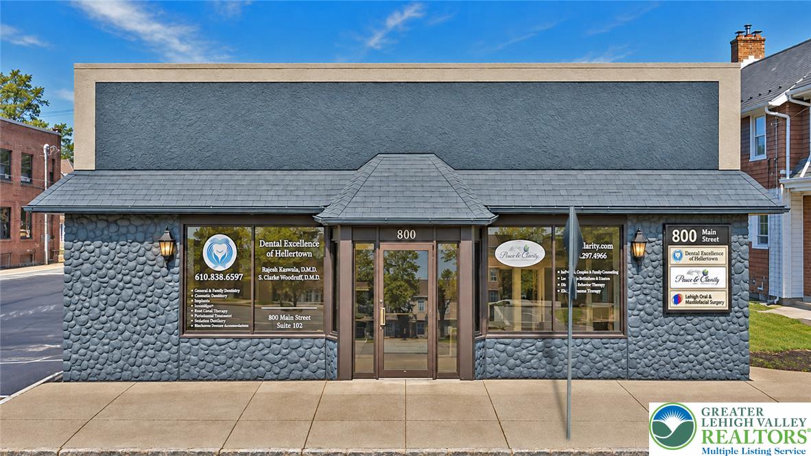 800 Main Street 103 — photo