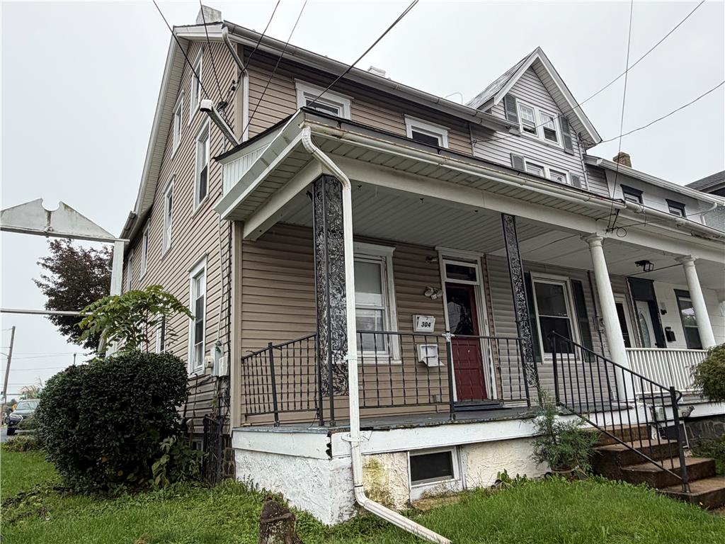 302 East Fairview Street — photo