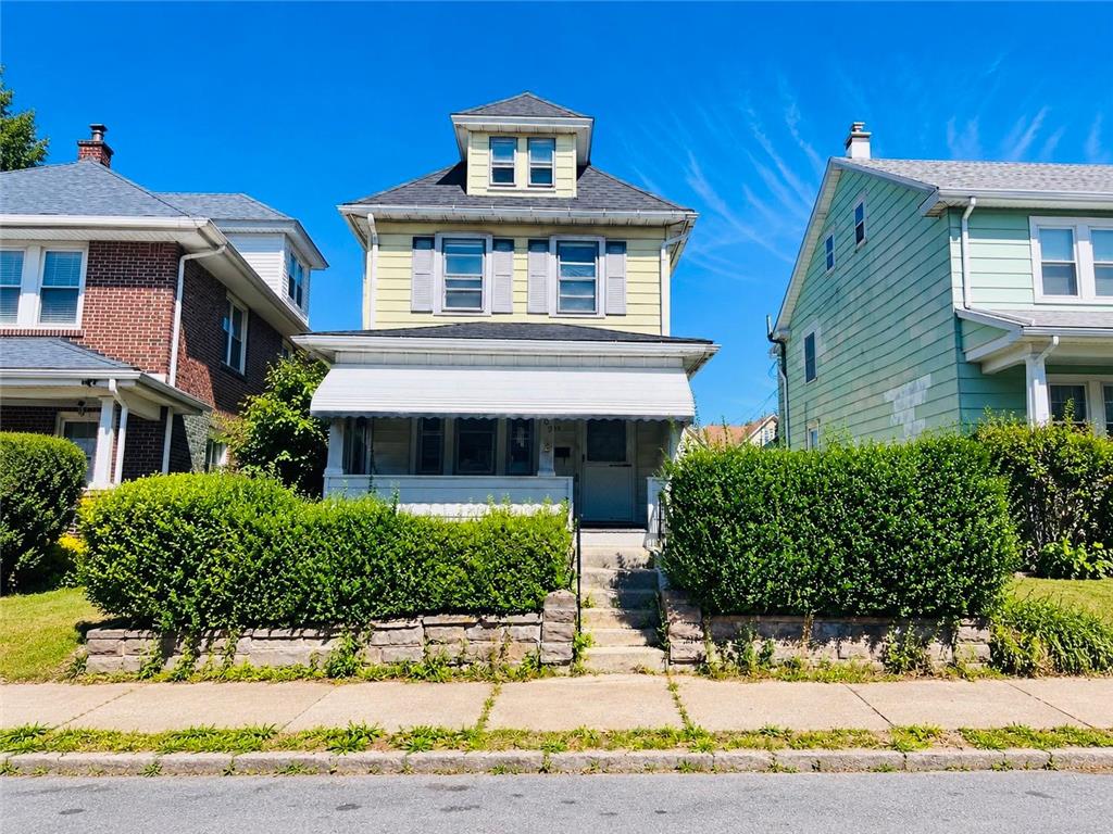 205 West Muir Avenue — photo