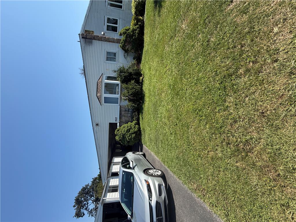 1512 Siegfried Street — photo