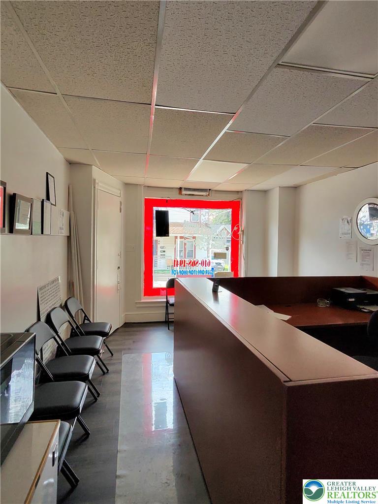 525 Ontario Street 100 — photo