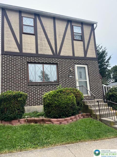 1184 Eagle Street — photo
