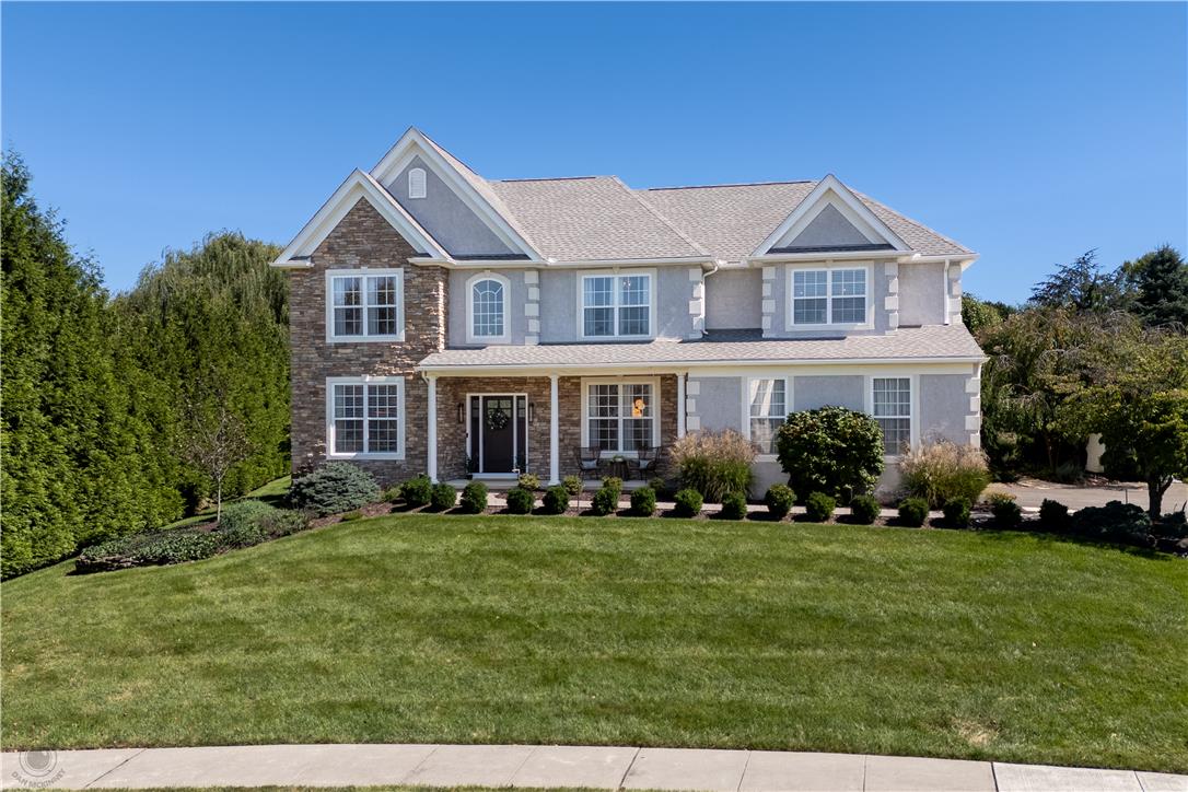16 Creek Court — photo