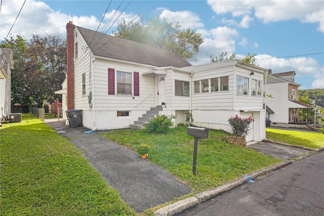 1325 Byfield Street — photo