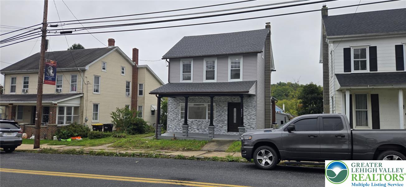 4032 Main Street — photo