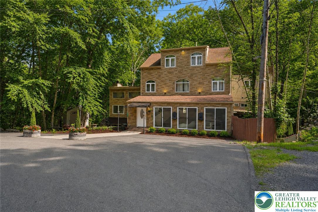 3130 Delaware Circle — photo